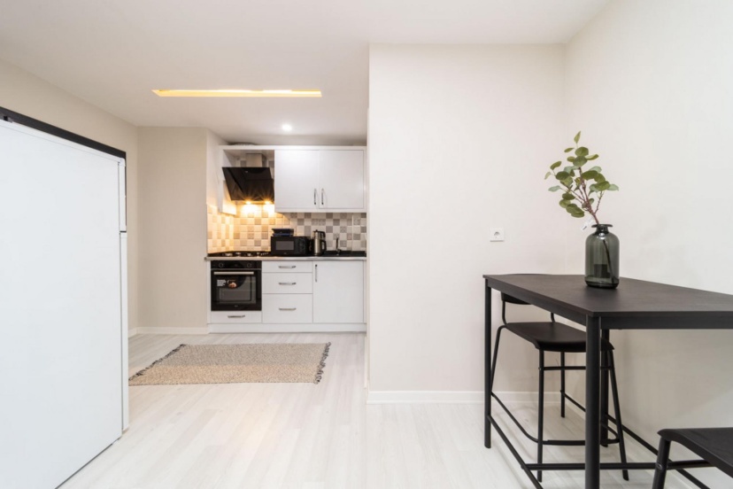 Modern and Central Flat Near Beach in Muratpasa — отзывы гостей и цены