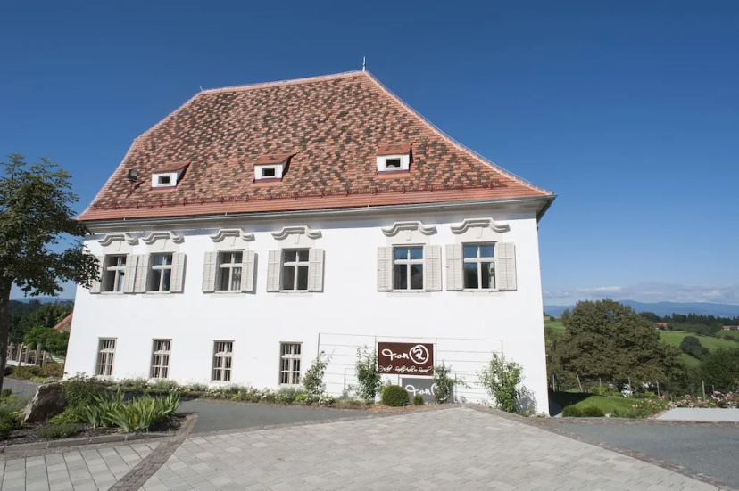 Am Pfarrhof - Hotel in Wildon - Photo 1