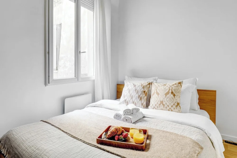 Цены на Chic 1BR Near Le Marais & Picasso Museum в Париже