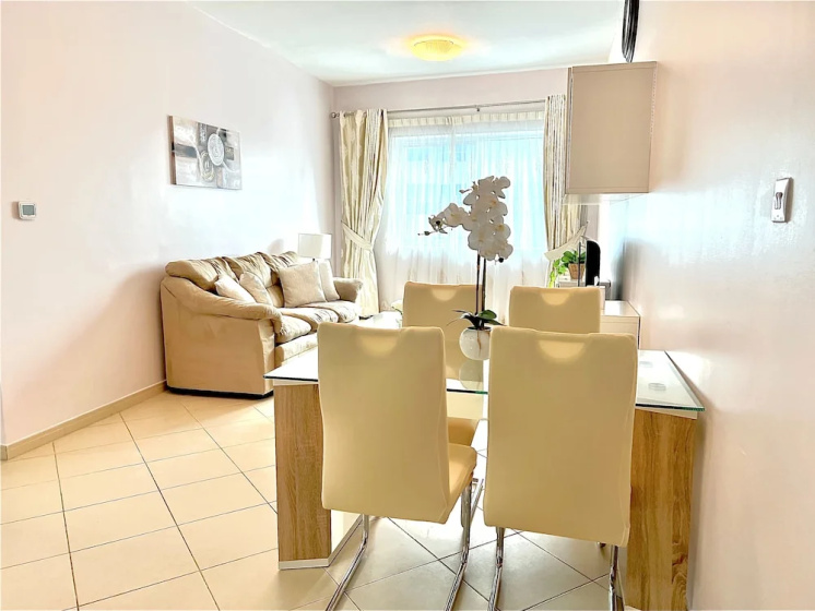 SuperHost - Dazzling Marina Views From This Diamond Apartment — отзывы гостей и цены