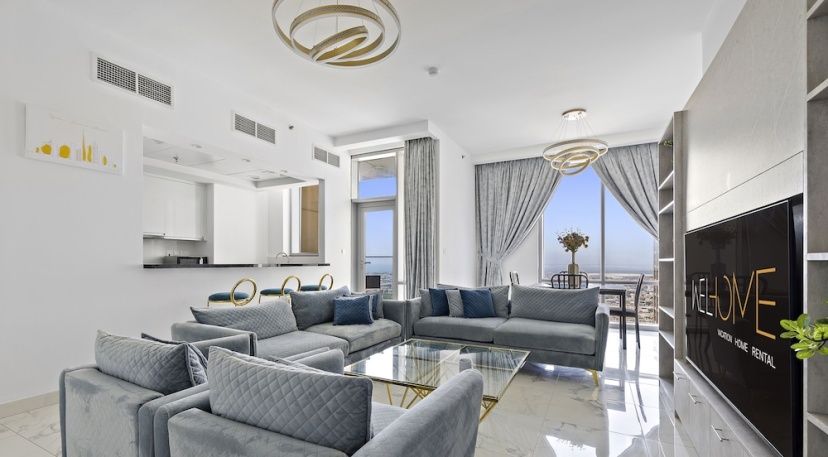 WelHome - Luxury Canal-Side Apartment in Al Habtoor City — забронировать отель в Дубае