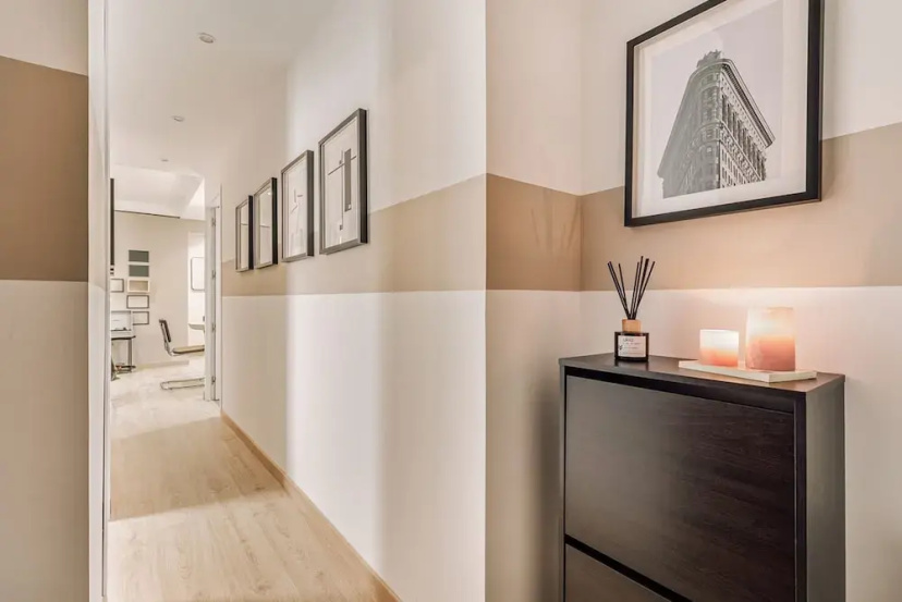 Agate - 2 Bedrooms in Trafalgar — отель с удобным расположением в Мадриде