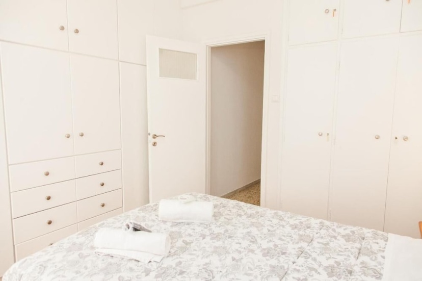 Cozy apt with Lycabettus View — отель в Афины, Греция