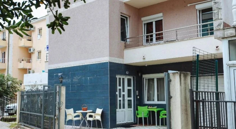 Zodiac Apartments — отель с удобным расположением в Будва
