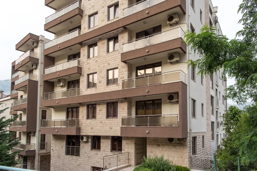 Apartment Lana Deluxe — забронировать отель в Будва