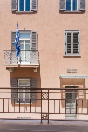 UPSTREET Delightful 1BD Apt in Plaka — отель с удобствами в Афины