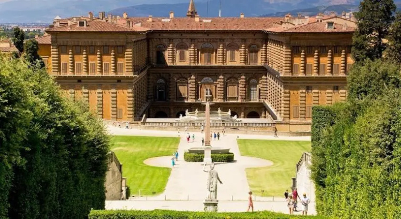 Цены на Florence Beautiful Penthouse-Suite в Флоренции