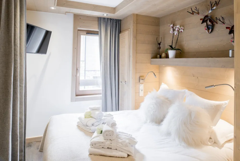 Mammoth Lodge Apartment T3 Cabins D11 — забронировать отель в Куршевеле