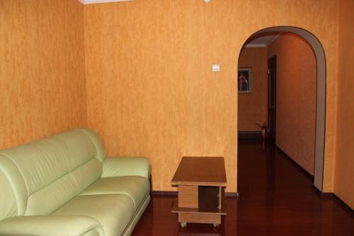 Цены на Khalturina Apartment в Якутске