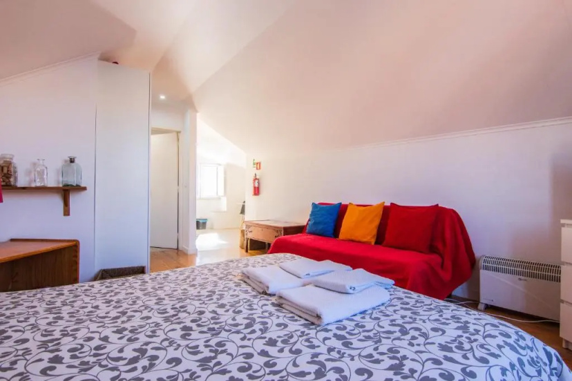 Цены на Nice View Apartment Bairro Alto в Лиссабоне