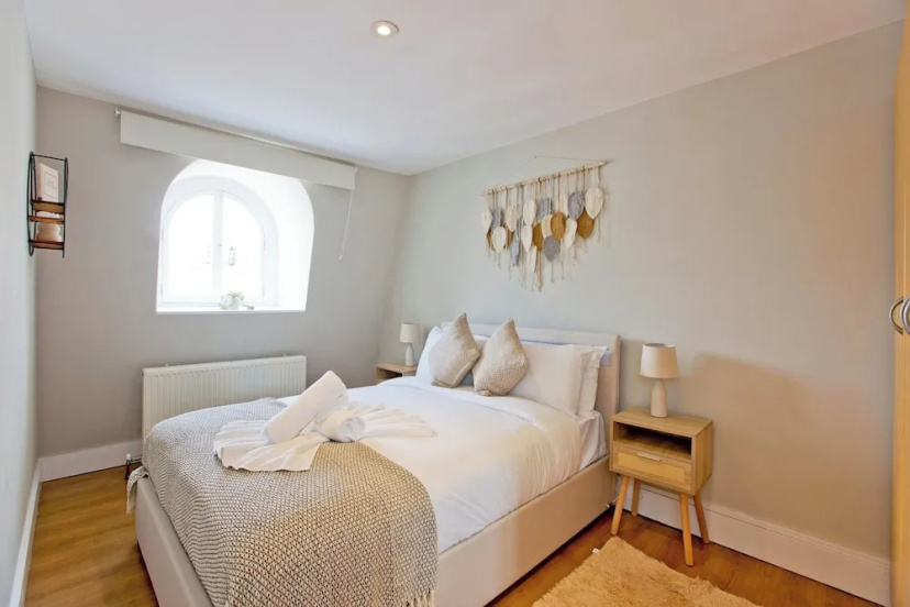 Imperial Hogarth Road Apartment — забронировать отель в Лондоне