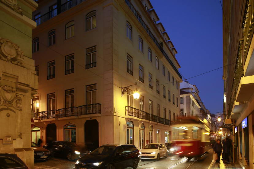 Hello Lisbon Rua do Ouro Collection Serviced Apartments — комфортный отель в Лиссабоне