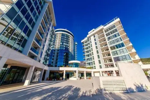 Luxury Apartment Adriatic,Hotel Tre Canne — забронировать отель в Будва