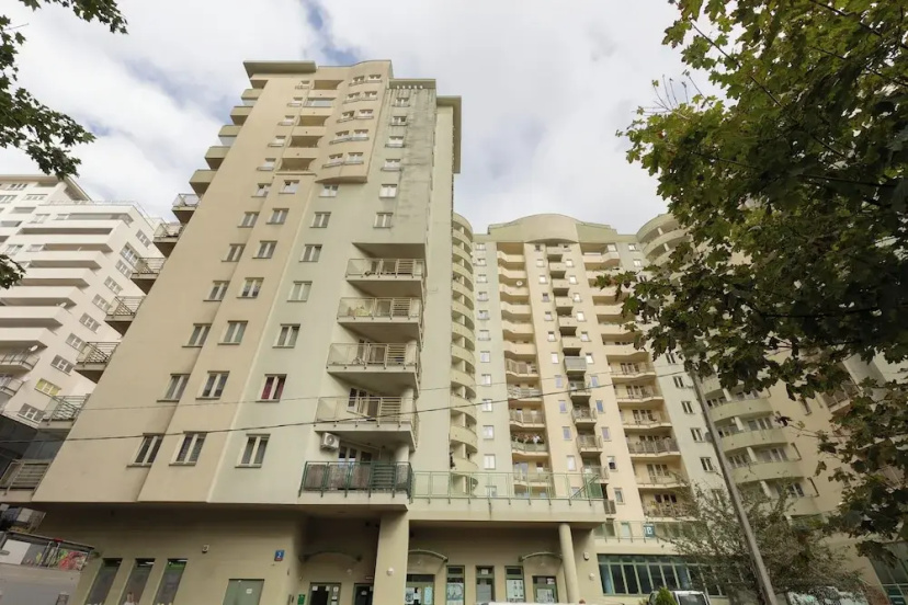 Pejzażowa Apartment Metro Wilanowska — отель с удобным расположением в Варшаве