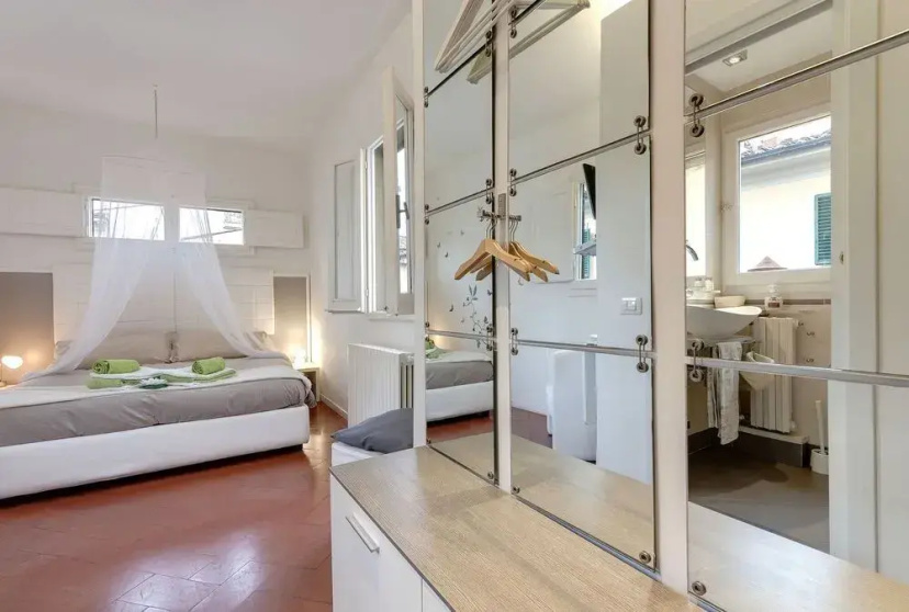 Giotto Apartment by Home Sharing — отель с удобствами в Флоренции