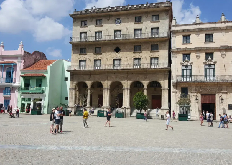 Palacio De Los Corredores 5 — отель в Гавана, Куба