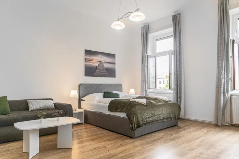 Pleasing 2BR Apt. AKH-Perfect for Groups — отель в вене, Австрия