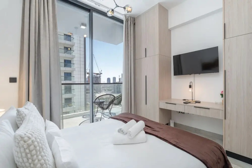 Outstanding Studio in Empire Residence JVC — отель в Дубае, Объединенные Арабские Эмираты