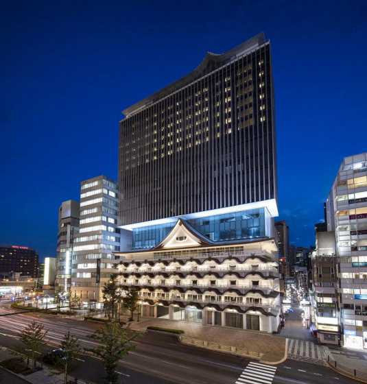 Hotel Royal Classic Osaka — отель в удобной локации в Осаке