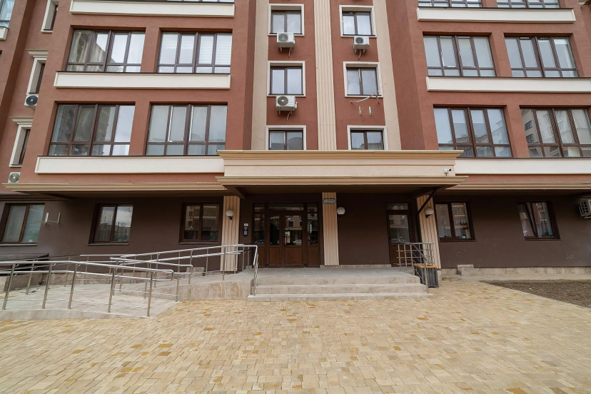 Sofi (Sofi) na ulice Krymskoj Vesny 5 korpus 4 — отель в Симферополе, Россия