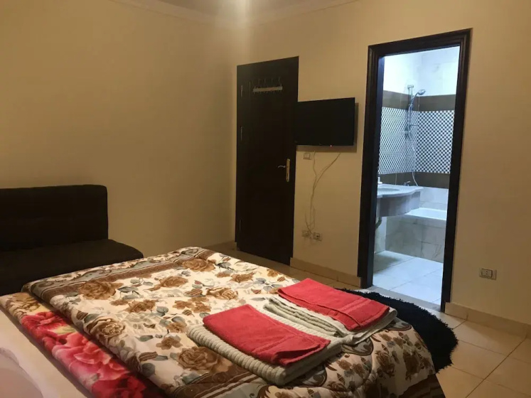 Maadi Royal Serviced Apartments — отель в Каире, Египет