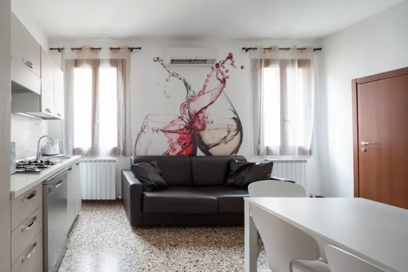 Venice Grand Canal Style Apt 3 by Wonderful Italy — отель с удобствами в Венеции