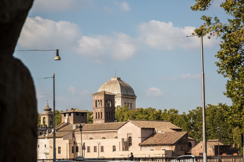 Palazzo Baj in Trastevere — забронировать отель в Риме