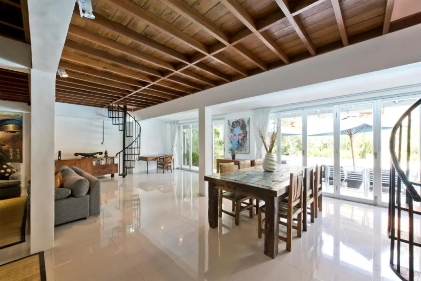 Grange Villa - Legian 3 — отель в Кута, Индонезия