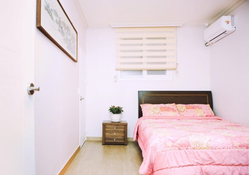 G.O.D Guest House in Seoul — отель с удобствами в Сеул