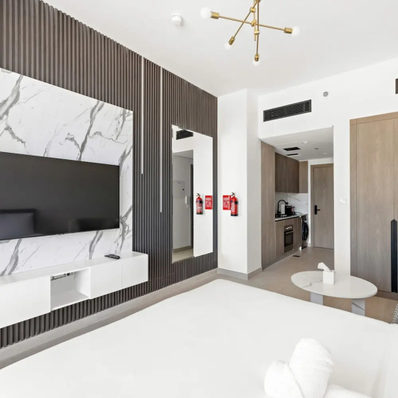 Цены на Stylish Studio in New Residence With Pool and gym в Дубае