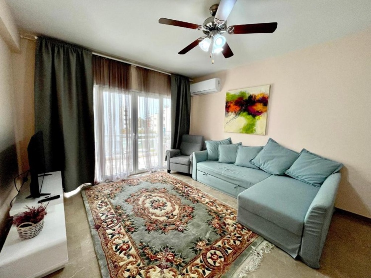 100 m to the beach Sea La Vie 3 bedroom Apartment — забронировать отель в Лимассол