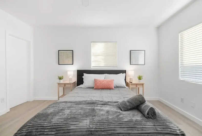 Fantastic Studio 15 min from The Beach — забронировать отель в Майами