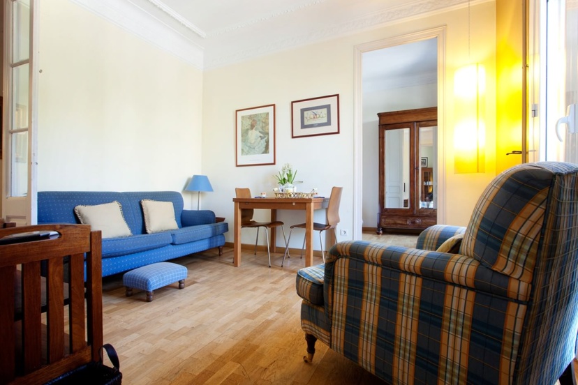 Gran Via - Three Bedroom Apartment — отель в Барселоне, Испания