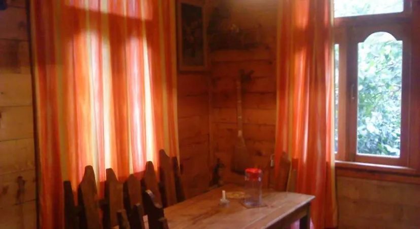 Cottage Ivane Lazika 6 — отель с удобствами в Батуми