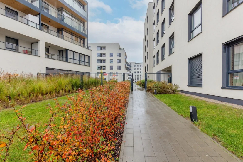 Spacious Apartment by Renters — комфортный отель в Варшаве