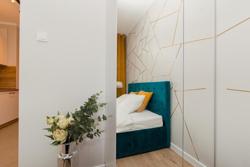 Warsaw To Be - Golden Apartment — отель с удобным расположением в Варшаве
