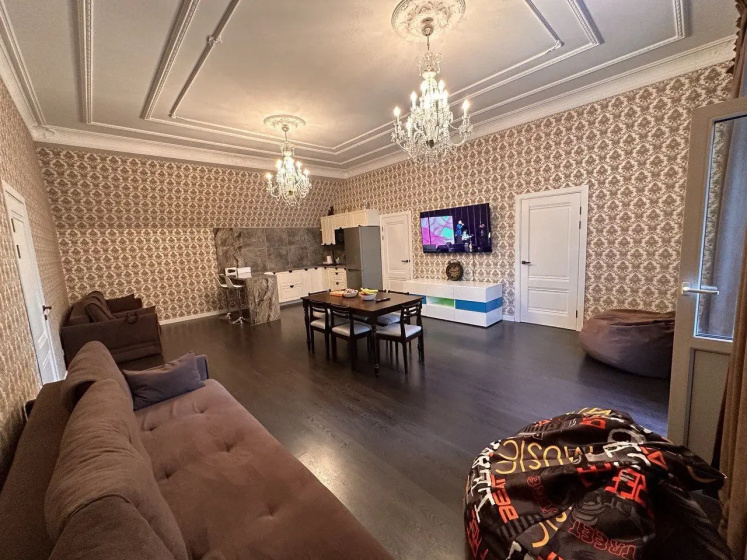 Апартаменты Family House Номер Amore — отель с удобствами в Пскове