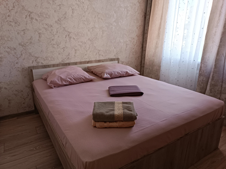 Цены на Kvartira Okolo Tau в Саратове