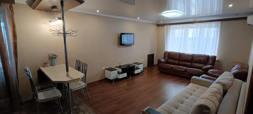 Kvartira okolo TRC Planeta — отель в Уфе, Россия