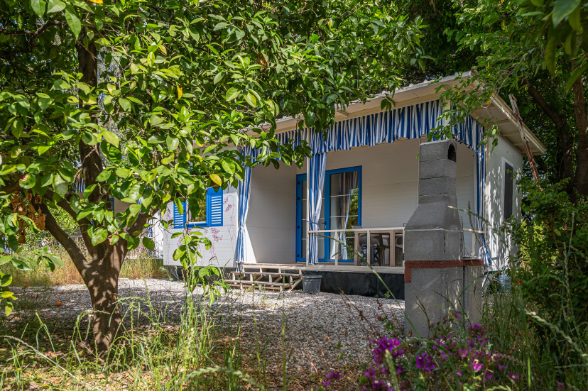 Bungalo nomer 3 v sadu — комфортный отель в Анталье