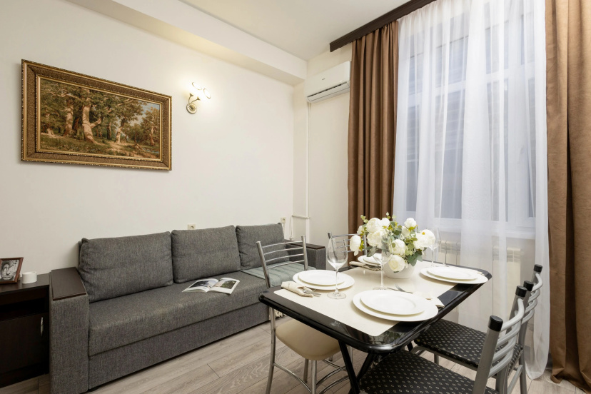 Апартаменты Red Apartments Крамского Верона — забронировать отель в Сириусе