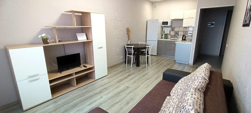 Apartamenty 100 Nocej na Komsomol'skom 122V — отель с удобствами в Барнауле