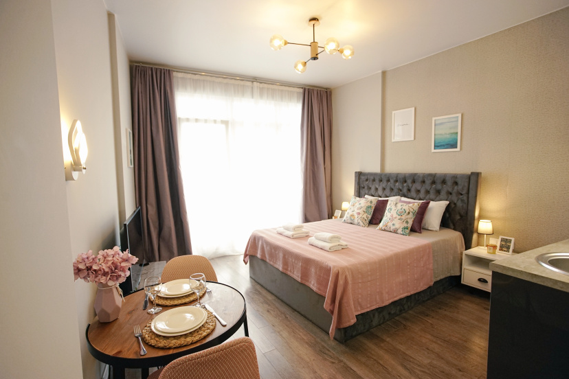 Apartamenty in the White Sails Complex with a Swimming Pool — отель с удобным расположением в Батуми