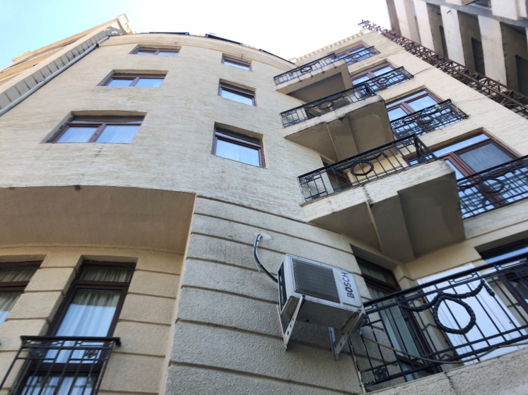 Апартаменты On Tamar Chovelidze Street — отель с удобным расположением в Тбилиси