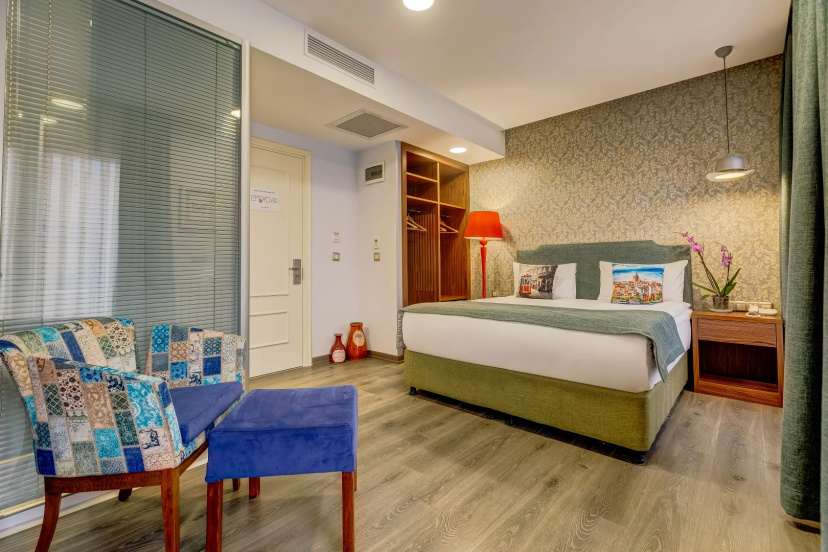 Hotel Sometimes Taksim 3 — отель в Стамбуле, Турция