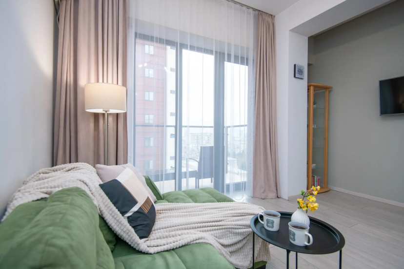 Apartments with a View of the Ferris Wheel and the City — отзывы гостей и цены