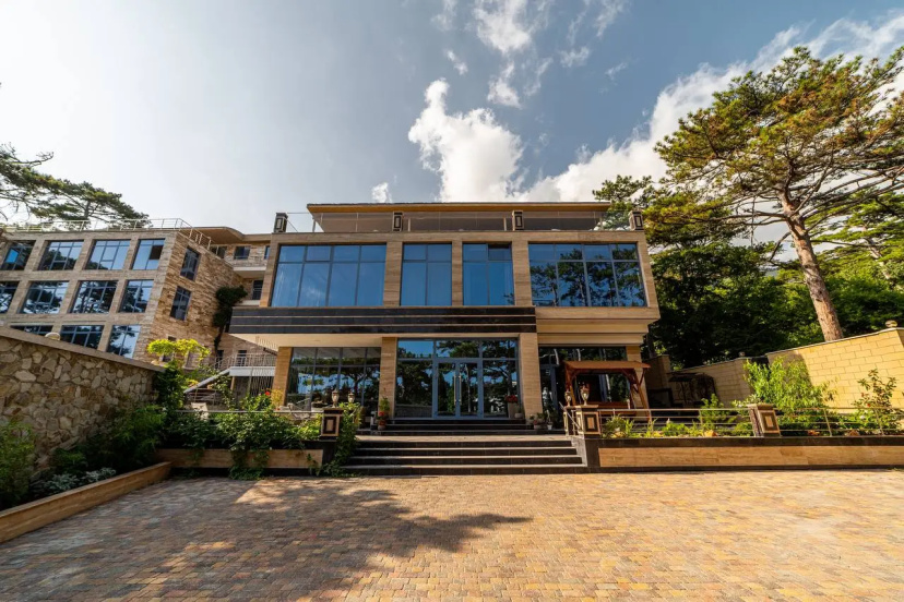 Гостевой Дом Grand Garden House — забронировать отель в Гурзуф