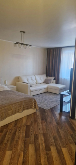 Apartamenty Uutnaa Kvartira v 5 Mikrorajone — отель с удобным расположением в Волгограде