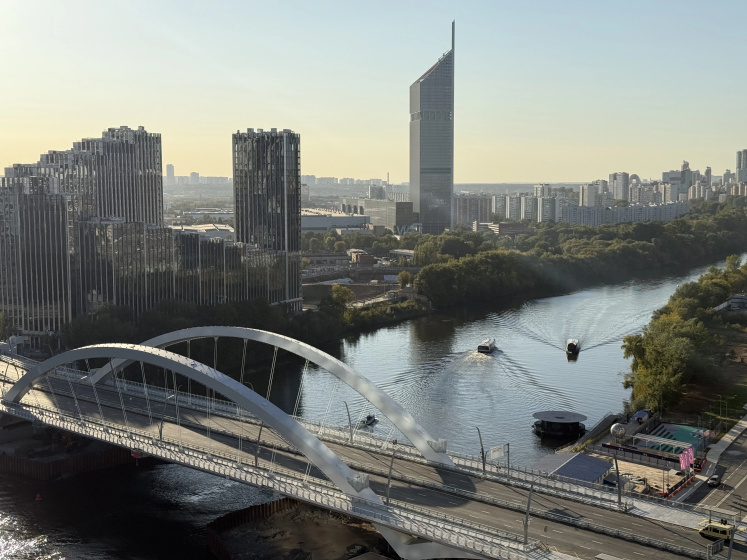 Квартира Творческая евродвушка с видом на Москва-реку — забронировать отель в Москве