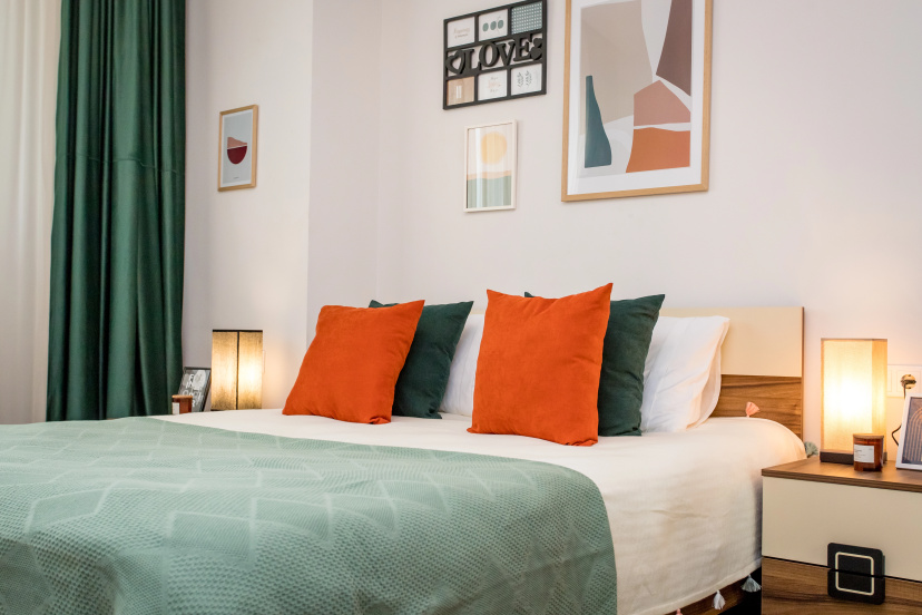 Apartments with a Scenic View of Mtatsminda and the City Skyline — отель в Тбилиси, Грузия